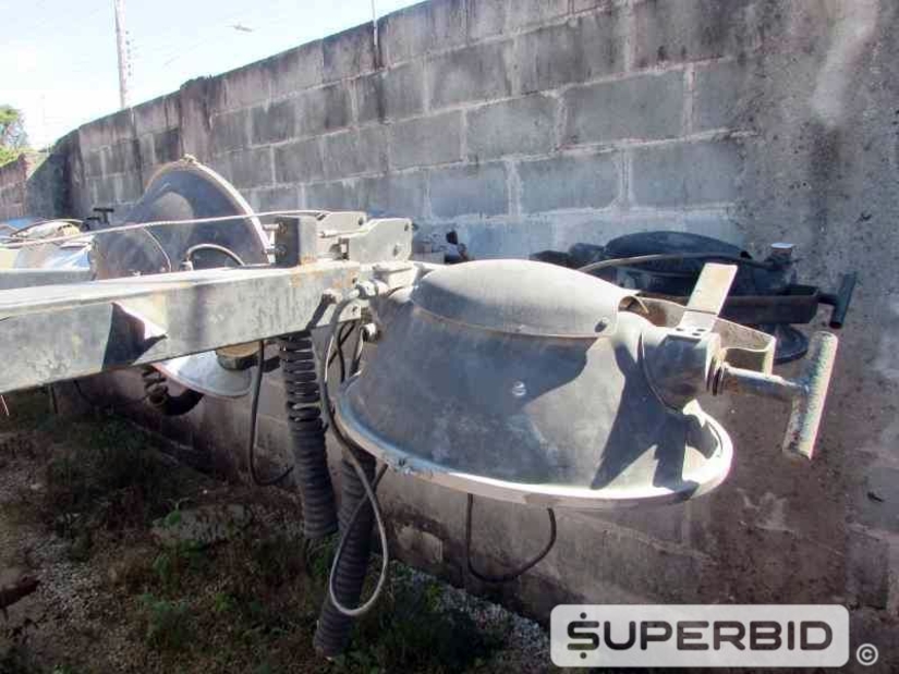 02 TORRES DE ILUMINAÇÃO Á DIESEL WACKER NEUSON LT4L, POT.: 4-6 KW. (Ref.: JEN)