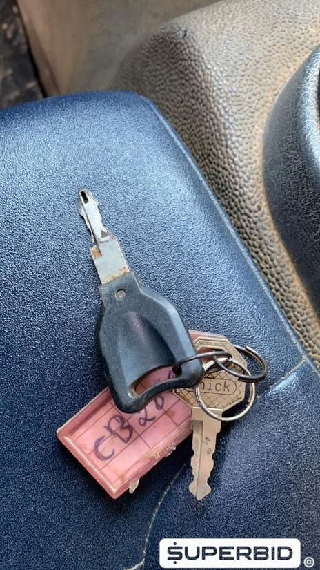 CAMINHÃO BASCULANTE  VOLVO VM 330 6X4R, 2012/2012, Placa FINAL 7 (RJ),  (Ref.: IBQ)