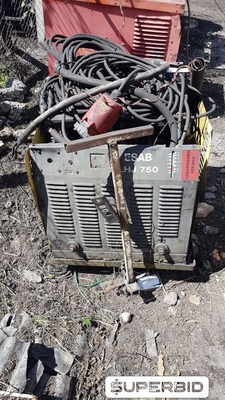 SUCATA DE MÁQUINAS DE SOLDA, CABOS ELÉTRICOS, REDUÇÕES EM AÇO, LUMINÁRIAS E BIOMBO. (Ref.: WMHT_UM11)