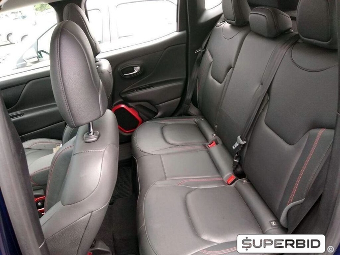 Jeep Renegade Trailhawk 2.0 Turbo 4X4, 2018/2019, Jazz Blue metálica, 580 KM, Diesel, Teto solar elétrico panorâmico, Kit Multimídia "7" completo, Bancos em Couro, IPVA 2021 pago, Veículo com garantia de fábrica, Laudo cautelar aprovado.