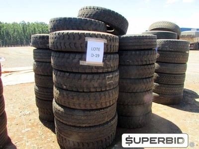 30 SUCATAS DE PNEUS 1000R20 SEM RECAPE (Ref.: D-19)