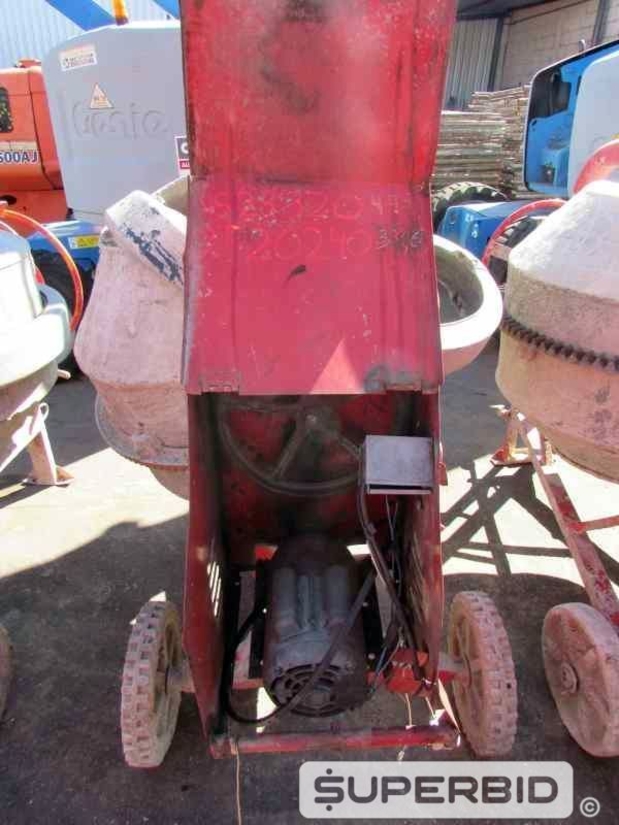 SUCATA DE 04 BETONEIRAS ELÉTRICA CSM 400 LITROS. (Ref.: JAE)