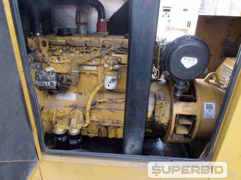 GRUPO GERADOR Á DIESEL OLYMPIAN GEP 165-3 150 KVA, (Ref.: JDZ)