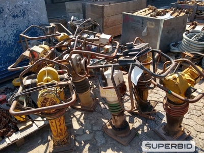 SUCATA DE COMPACTADORES DE SOLO DYNAPAC LC71. (Ref.: SB)