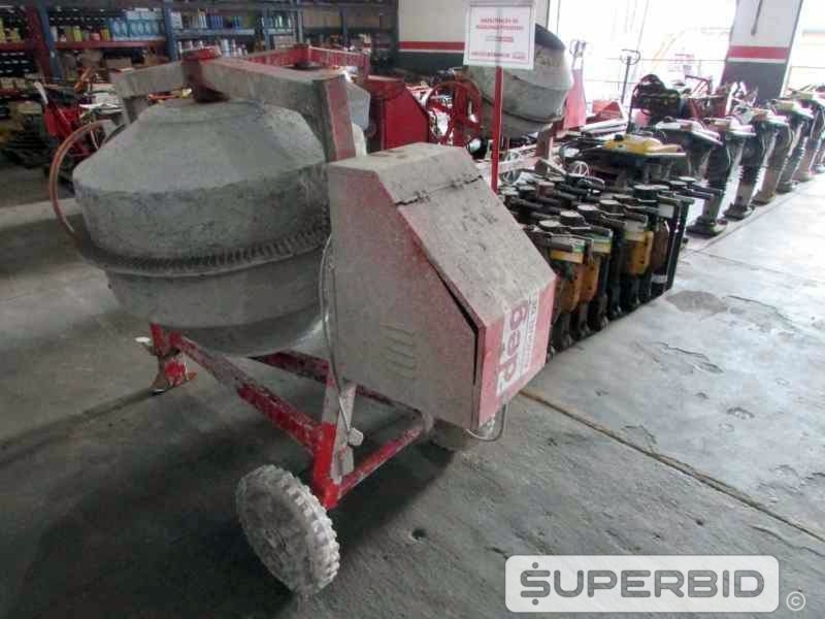 BETONEIRA ELÉTRICA CSM 400 LITROS E SUCATA DE BETONEIRA ELÉTRICA CSM 400 LITROS, (03 PÇ.) (Ref.: JCH)