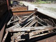 APROX. 10 T DE SUCATA METÁLICA: TRAVESSAS PARA SISTEMA TREPANTE E CAÇAMBAS (PREÇO P/ KG) (Ref.: WMGU_UM02)