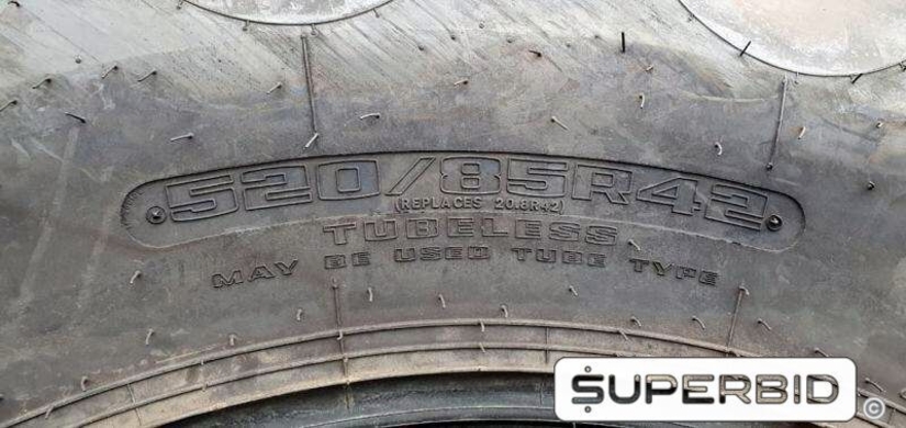 03 PNEUS GOODYEAR 520/85 R42 NOVOS, SEM USO