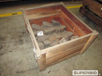 PEÇAS DE APLICAÇÃO EM VAGÕES FERROVIÁRIOS: CUNHAS DE FRICÇÃO ESQUEDA P/ BARBER 7"X12" (25 PÇS). (Ref.: V208_UM02)