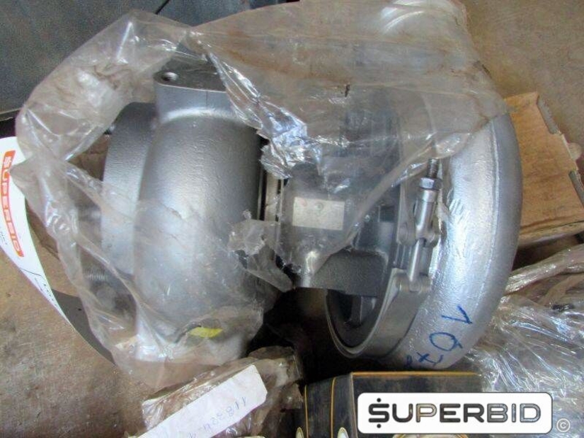 PEÇAS PARA CAMINHÕES, KOMBI E EMPILHADEIRA: ROTOR, BOBINAS, MOTOR DE PARTIDA, ALTERNADOR, TURBINA E OUTROS, (82 PÇ.) (Ref.: JF / JG)