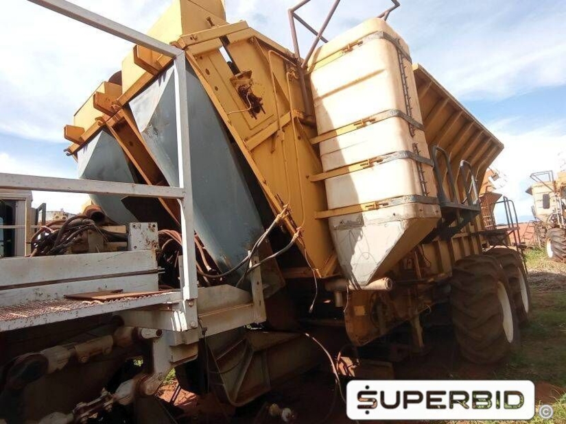 SUCATA DE PLANTADEIRA DE CANA TROPICANA PCA HY 6x6, ANO: NÃO VISUALIZADO, SÉRIE: 08/HY6X60015 (Ref: 30)