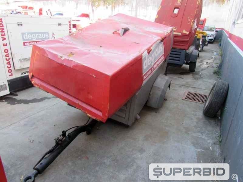 COMPRESSOR DE AR ATLAS COPCO XAS 137 280PCM-7B, ANO: 2013 (Ref.: JBK)