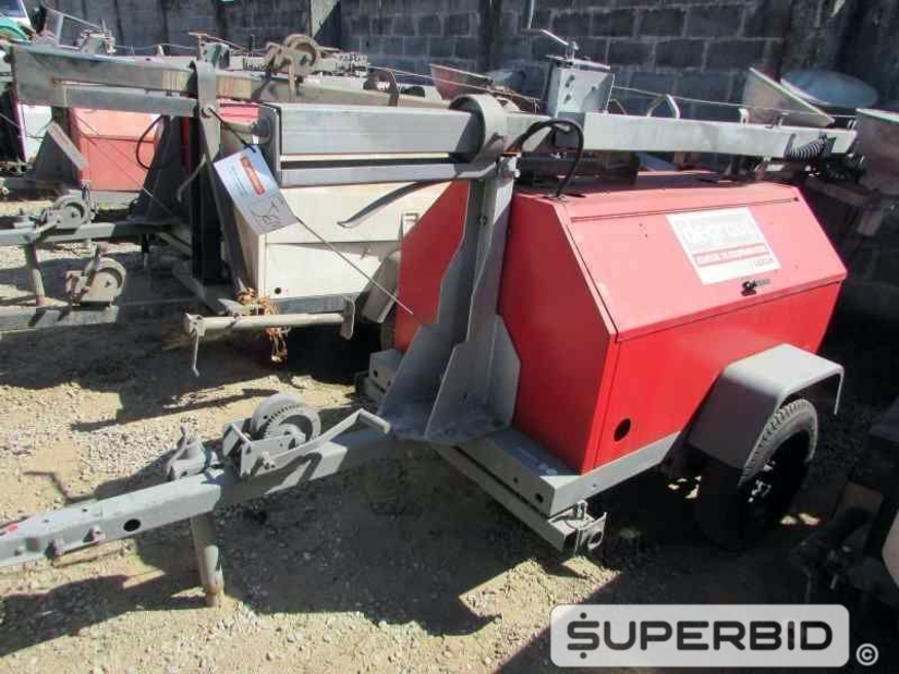 TORRE DE ILUMINAÇÃO Á DIESEL WACKER NEUSON LT4L E TORRE DE ILUMINAÇÃO Á DIESEL TEREX RL4000 (Ref.: JEM)