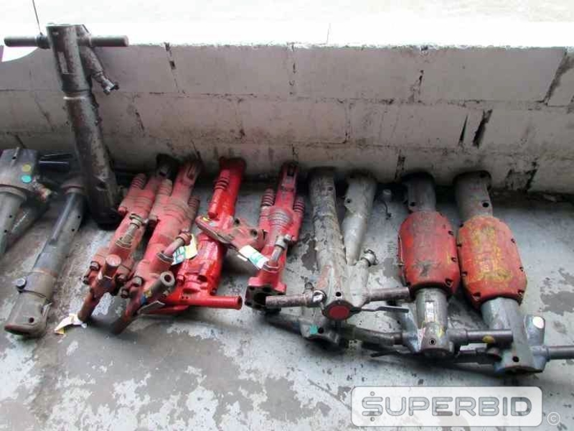 ROMPEDORES PNEUMÁTICOS, DIVERSAS MARCAS, (26 PÇ.) (Ref.: JDR)