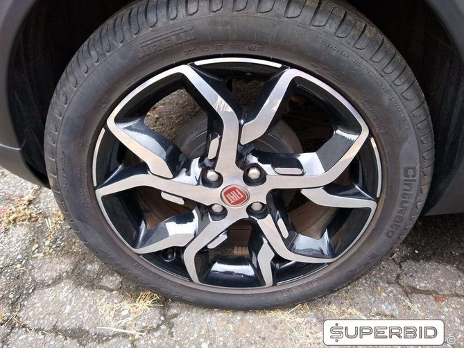 Fiat Argo Hgt 1.8, 2018/2019, Vermelho modena, 13.899 KM, Flex, Câmbio Automático, Roda de liga leve, Kit Tech + Kit Stile (Bancos em Couro), Câmera de ré, IPVA 2021 pago, Laudo cautelar aprovado.