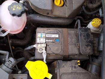 Fiat Toro Freedom 16V 2.0 4x4, 2019/2020, Vermelho Tribal Metálica, 13.049 KM, Diesel, Câmbio Automático, Kit Multimídia "7" completo, Sensor e Câmera de ré, Bancos em Couro, IPVA 2021 pago, Veículo com garantia de fábrica, Laudo cautelar aprovado.