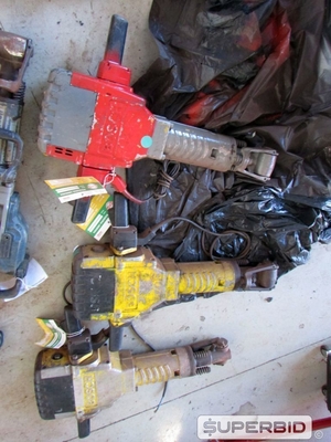 03 DEMOLIDORES ELÉTRICOS BOSCH, CAP.: 30KG, MOD.: GSH 27 (Ref.: PAE)