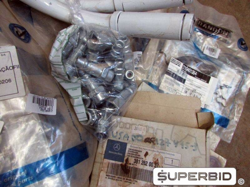 PEÇAS MECÂNICA PARA CAMINHÕES: REGULADORES, ENGATES, CRUZETA, UNIDADE INJETORA, VÁLVULA, ENGRENAGENS E OUTROS, (73 PÇ.) (Ref.: JH)