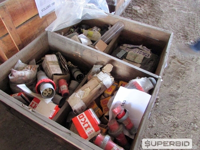 CONECTORES BOLT, CONDULETES, PLUGUES E OUTROS. (Ref.: WMEW_UM02)