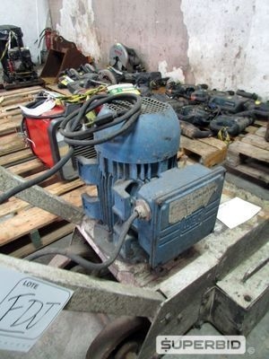 LIXADEIRA DE PISO ELÉTRICA BETOMAQ P2, 2008, SÉRIE: 080838-10 (Ref.: FDJ)