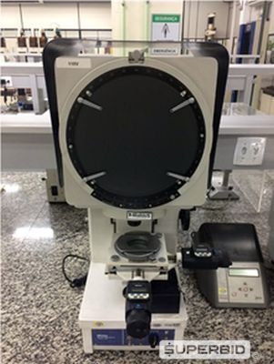 PROJETOR DE PERFIL MITUTOYO PJ-250C, SÉRIE: 301 (Ref.: 40018)