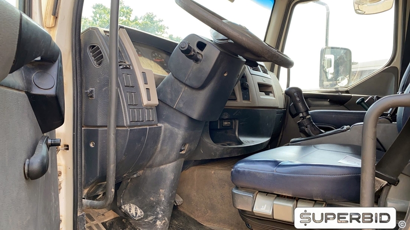 CAMINHÃO BASCULANTE  VOLVO VM 330 6X4R, 2013/2013, Placa FINAL 4 (RJ),  (Ref.: IBO)