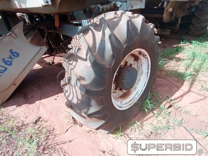 SUCATA DE PLANTADEIRA DE CANA TROPICANA PCA HY 6x6, ANO: NÃO VISUALIZADO, SÉRIE: 08/HY6X60015 (Ref: 30)