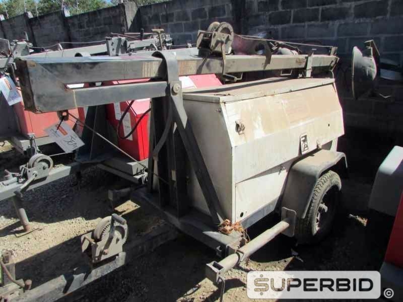 TORRE DE ILUMINAÇÃO Á DIESEL WACKER NEUSON LT4L E TORRE DE ILUMINAÇÃO Á DIESEL TEREX RL4000 (Ref.: JEM)