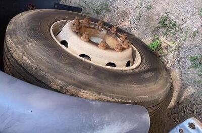 CAMINHÃO BASCULANTE VOLVO VM 330 6X4R, 2013/2013, Placa FINAL 8 (RJ), (Ref.: IBT)