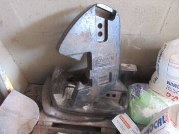 04 CONTRA PESO PARA TRATOR CASE (Ref.: JM)