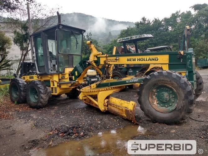 MOTONIVELADORA NEW HOLLAND RG-140, ANO: 2005, SÉRIE: NGAF00236 (Ref: RBB)