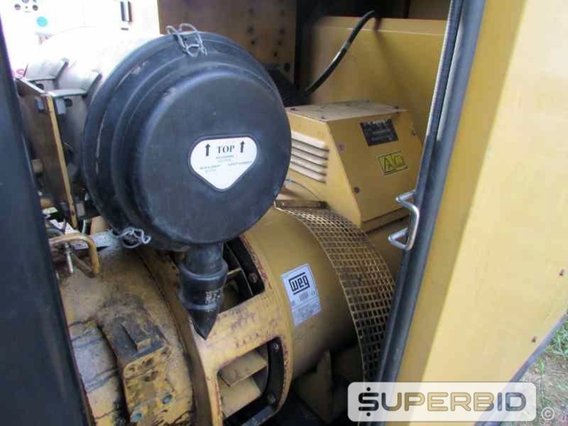 GRUPO GERADOR Á DIESEL OLYMPIAN GEP 165-3 150 KVA, (Ref.: JDZ)