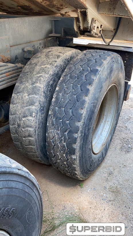 CAMINHÃO BASCULANTE VOLVO VM 330 6X4R, 2013/2013, Placa FINAL 8 (RJ), (Ref.: IBT)