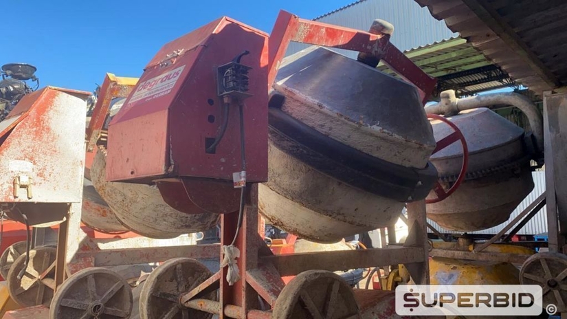 7 BETONEIRAS DE 400 LITROS (Ref.: IA)