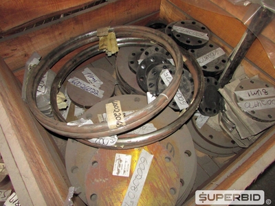 FLANGES E JUNTAS (APROX.: 68 PÇS). (Ref.: WMFE_UM02)