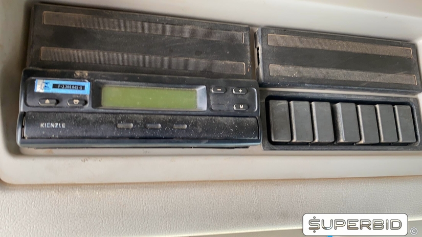 CAMINHÃO BASCULANTE  VOLVO VM 330 6X4R, 2013/2013, Placa FINAL 4 (RJ),  (Ref.: IBO)