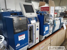 EQUIPAMENTOS DE LABORATÓRIO DIVERSOS: DESTILADOR, CENTRÍFUGA, ESTUFA E OUTROS