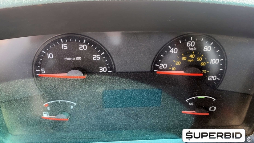 CAMINHÃO BASCULANTE VOLVO VM 330 6X4R, 2013/2013, Placa FINAL 6 (RJ), (Ref.: IBJ)