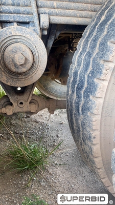 CAMINHÃO BASCULANTE  VOLVO VM 330 6X4R, 2013/2013, Placa FINAL 8 (RJ),