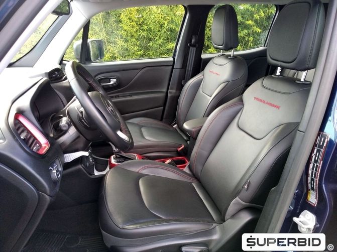 Jeep Renegade Trailhawk 2.0 Turbo 4X4, 2018/2019, Jazz Blue metálica, 580 KM, Diesel, Teto solar elétrico panorâmico, Kit Multimídia "7" completo, Bancos em Couro, IPVA 2021 pago, Veículo com garantia de fábrica, Laudo cautelar aprovado.