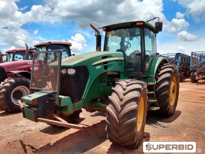 TRATOR DE PNEUS JOHN DEERE 7195J 4X4, ANO: 2013, SÉRIE: 1BM7195JADH000623 (Ref: 1240)