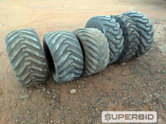 03 PNEUS 12,5/80-18, 03 PNEUS 400/60-15