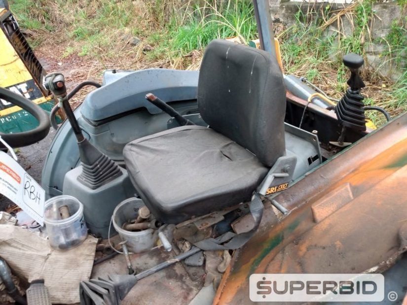 RETROESCAVADEIRA FIATALLIS FB 80.2 (EMPLACADO), ANO: 2003, SÉRIE: FB802A2R (Ref: RBH)