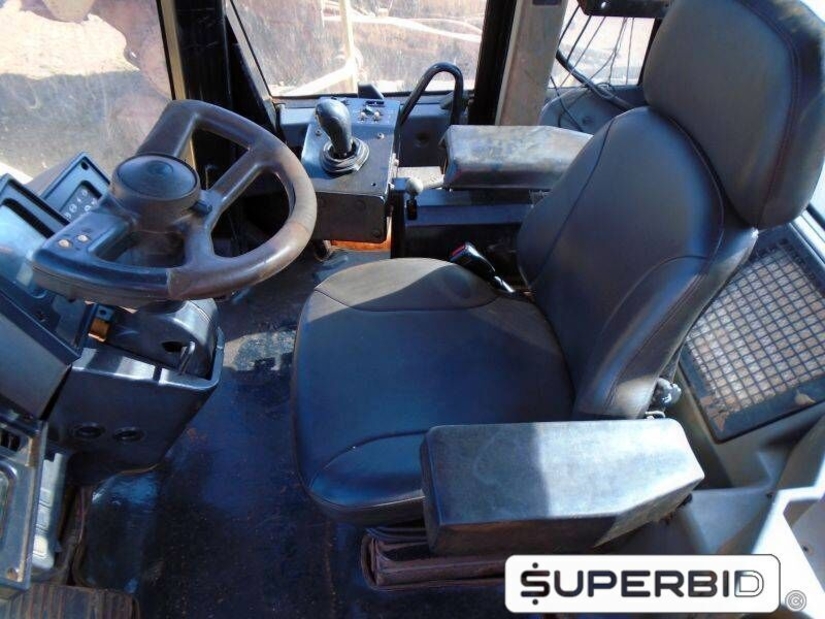 TRATOR DE PNEUS CATERPILLAR 824H, ANO: 2006, CAP: 4,6M³, SÉRIE: CAT0824H1ASX00452 (Ref: TP 4005)