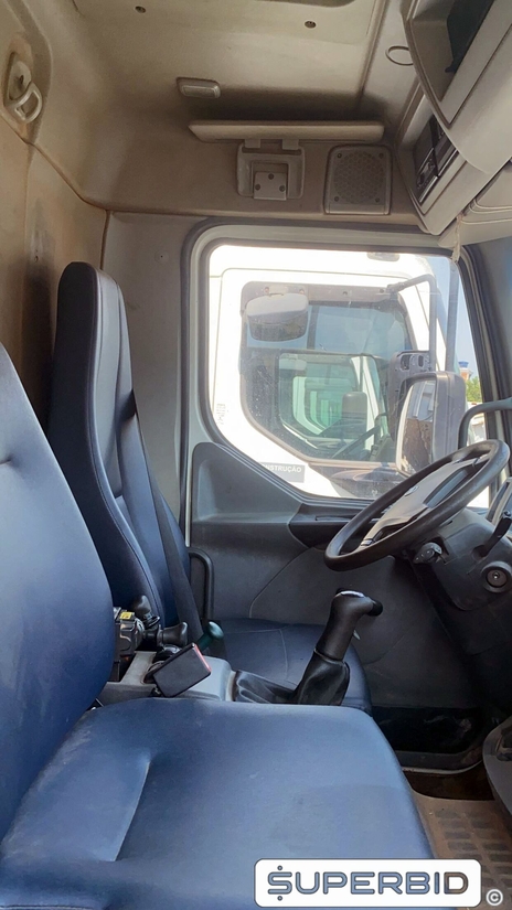 CAMINHÃO BASCULANTE  VOLVO VM 330 6X4R, 2013/2013, Placa FINAL 2 (RJ),  (Ref.: IBP)