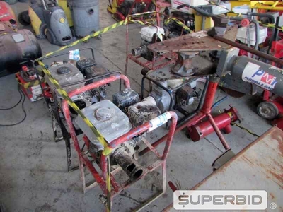 SERRA DE BANCADA, BOMBA CENTRIFUGA, CURVADOURA DE TUBOS E MOTOR DE ACIONAMENTO Á GASOLINA, (10 PÇ.) (Ref.: JCT)