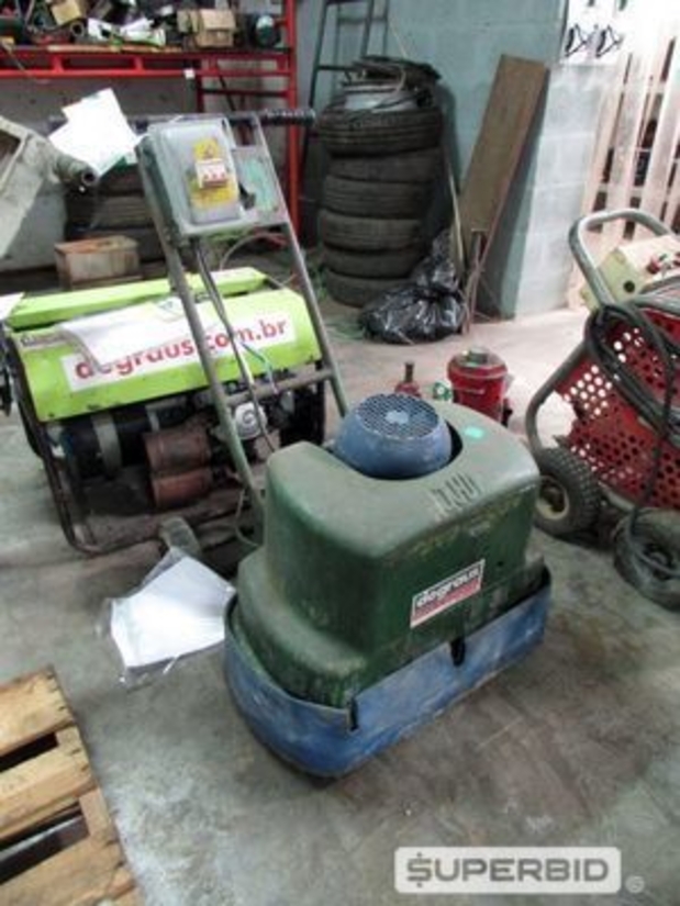 LIXADEIRA DE PISO ELÉTRICA JAHU (Ref.: FDI)