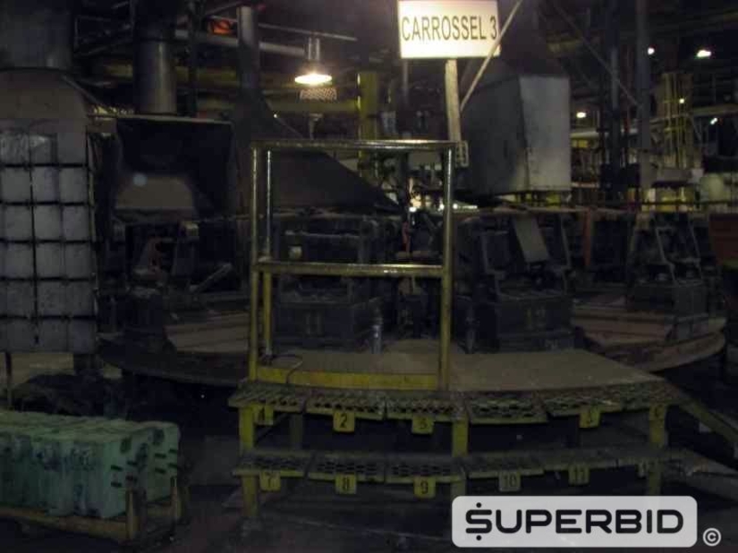 CARROSSEL PARA FUNDIÇÃO FABRICAÇÃO PRÓPRIA PARA MOLDAGEM DE PEÇAS EM FERRO GUSA E AÇO COM QUEIMADOR E EXAUSTORES (Ref.: Carrossel 3)