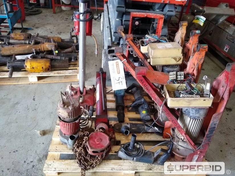 PERFURATRIZ DIAMANTADA, GUINCHOS DE COLUNA, SERRAS CIRCULARES BOSCH GDC 14-40, FURADEIRAS DE IMPACTO BOSCH GSB 30-2, CURVADORA DE TUBOS E OUTROS. (Ref.: SF)