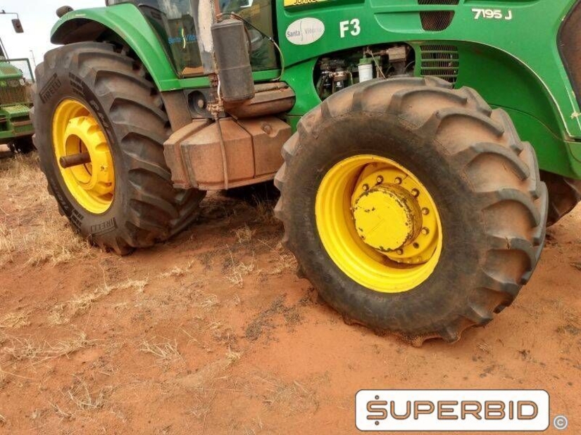 TRATOR DE PNEUS JOHN DEERE 7195J 4X4, ANO: 2013, SÉRIE: 1BM7195JCDH000568 (Ref: 1222)