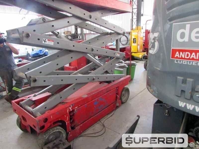 PLATAFORMA TESOURA ELÉTRICA GENIE GS2032, ANO: 2005, SÉRIE: 43556 (Ref: JAW)